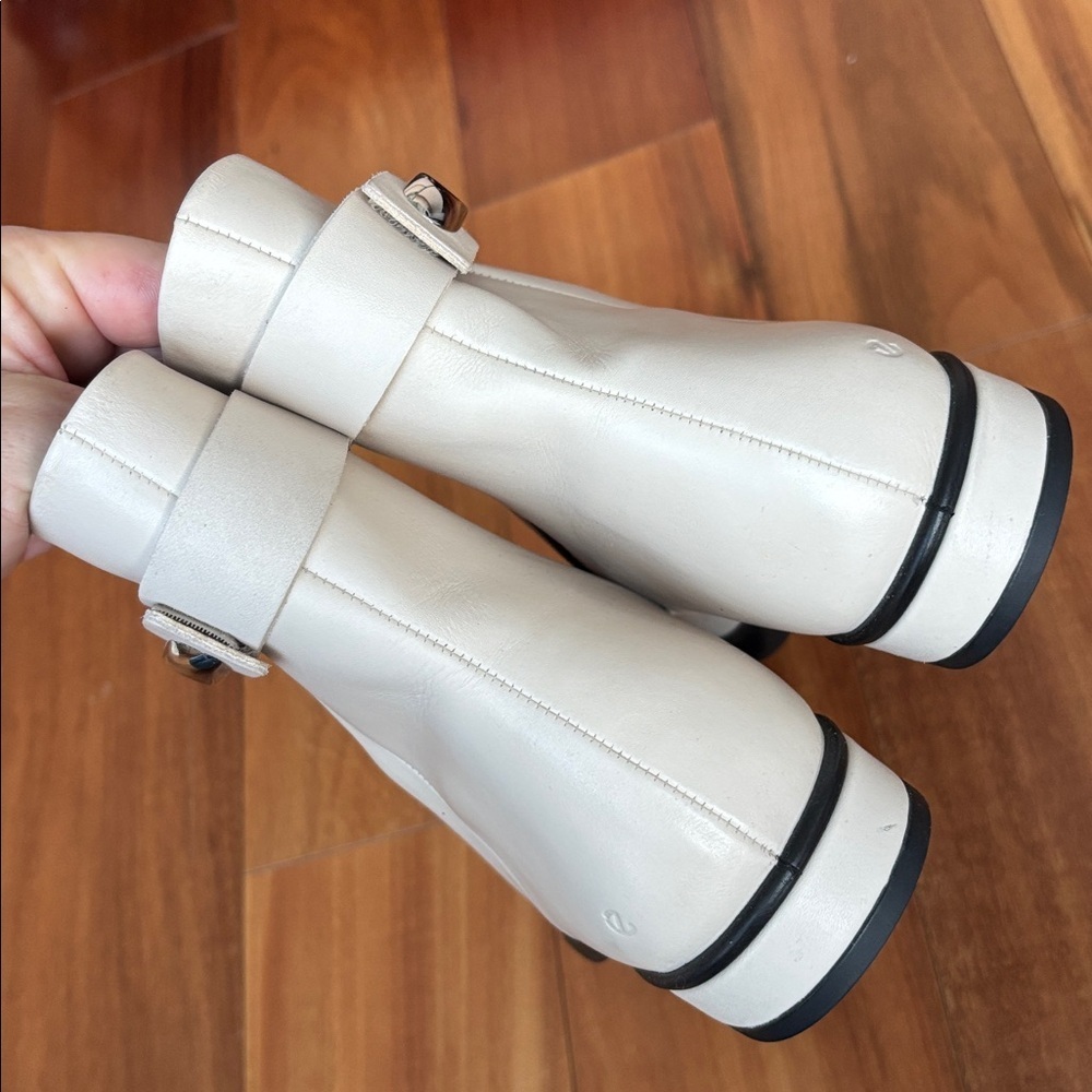 NWOT Ecco leather boots - Picture 5 of 9